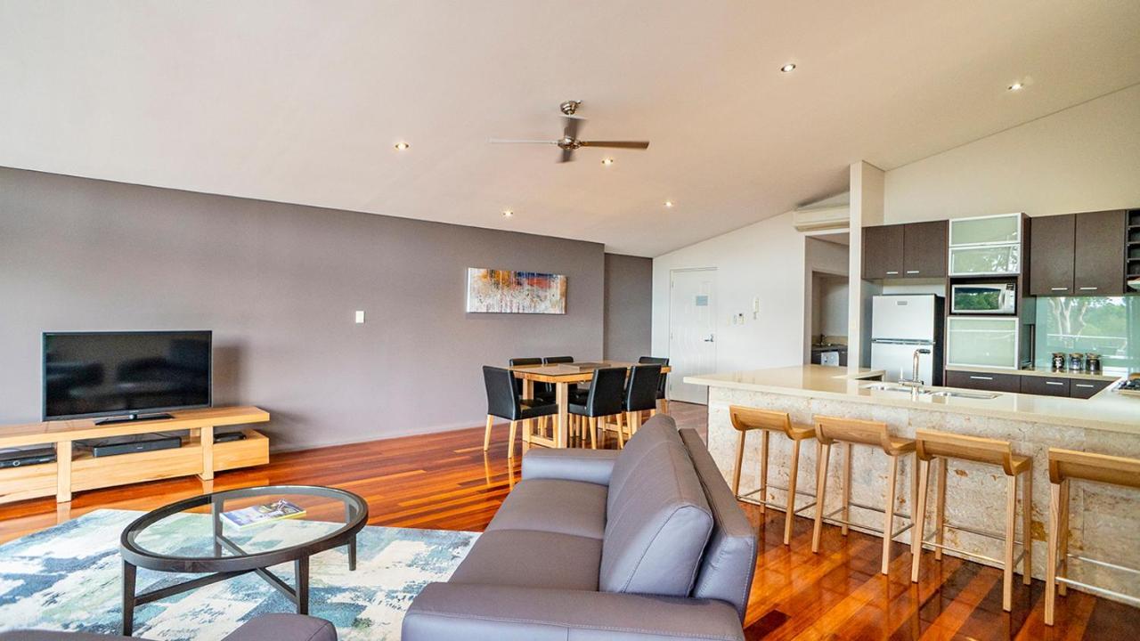 Central Avenue Apartments Margaret River Bagian luar foto