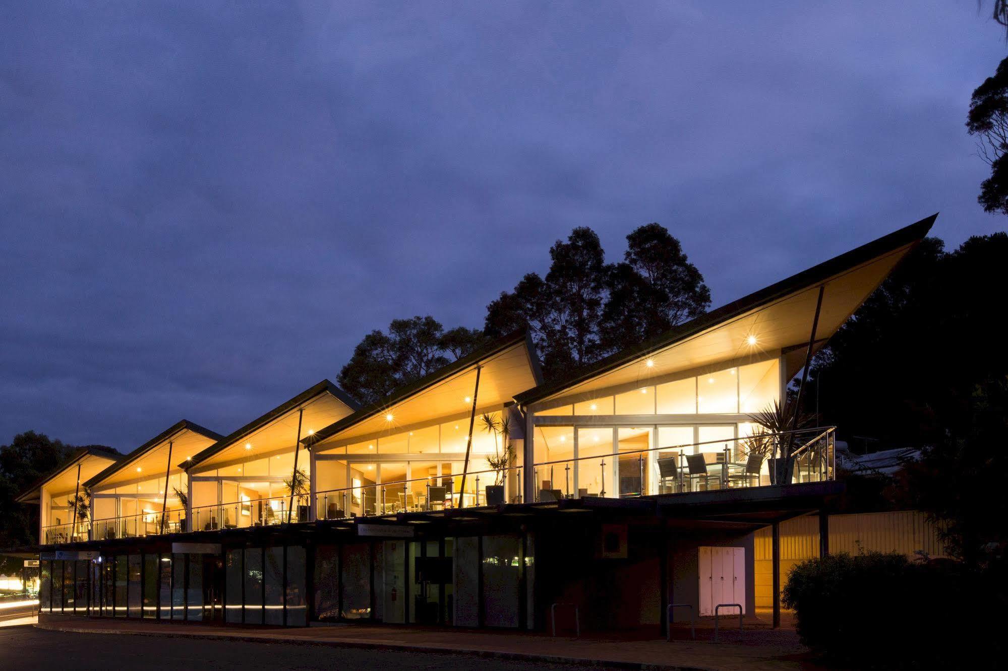 Central Avenue Apartments Margaret River Bagian luar foto