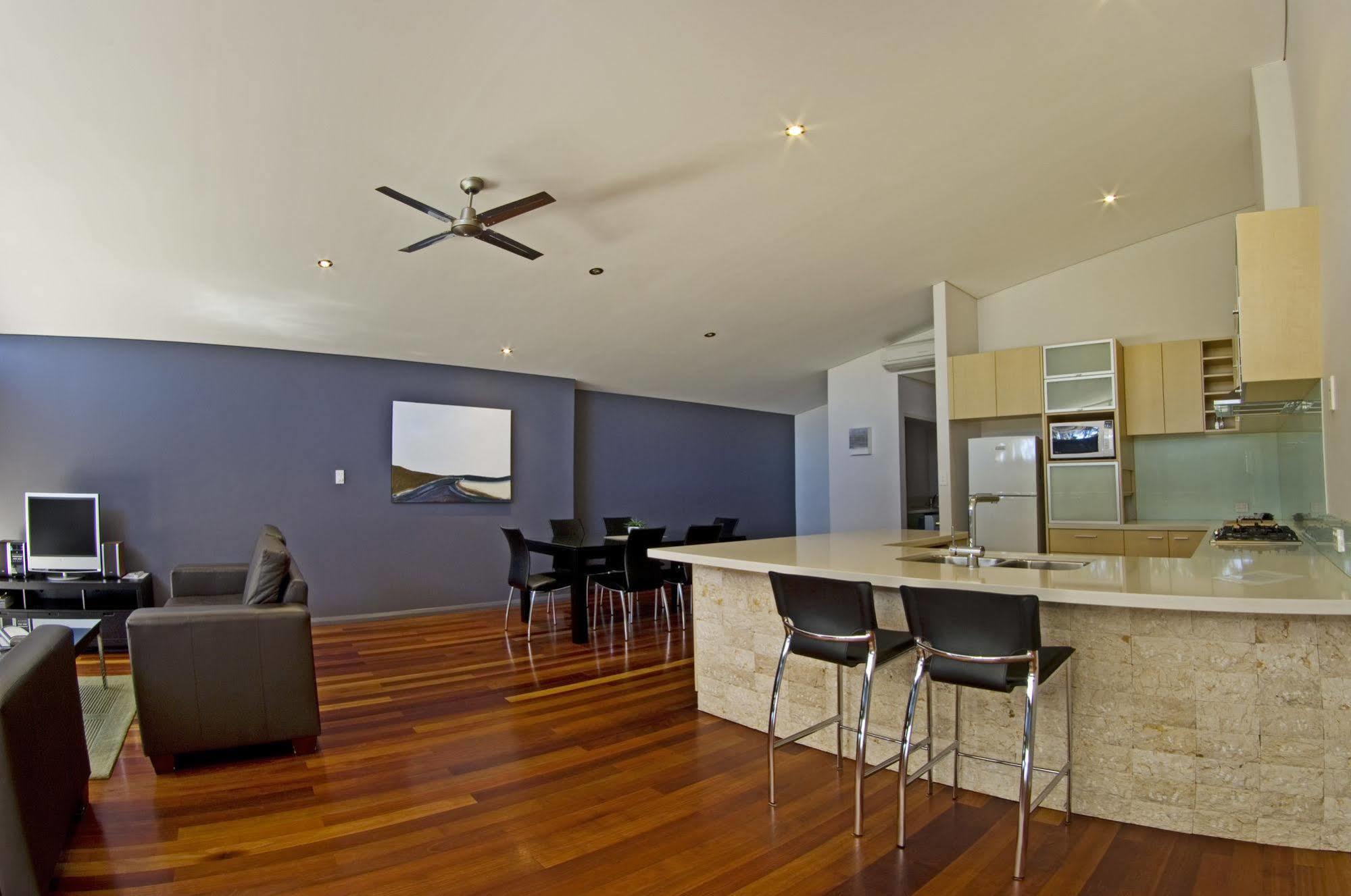 Central Avenue Apartments Margaret River Bagian luar foto