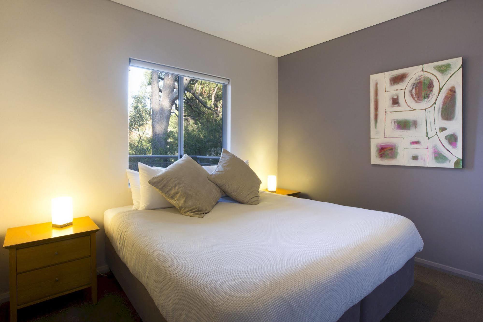 Central Avenue Apartments Margaret River Bagian luar foto