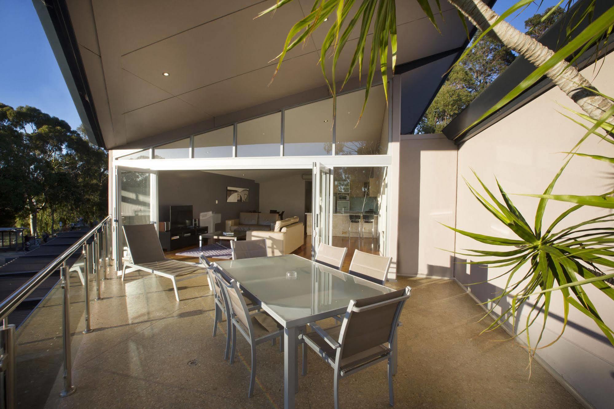 Central Avenue Apartments Margaret River Bagian luar foto