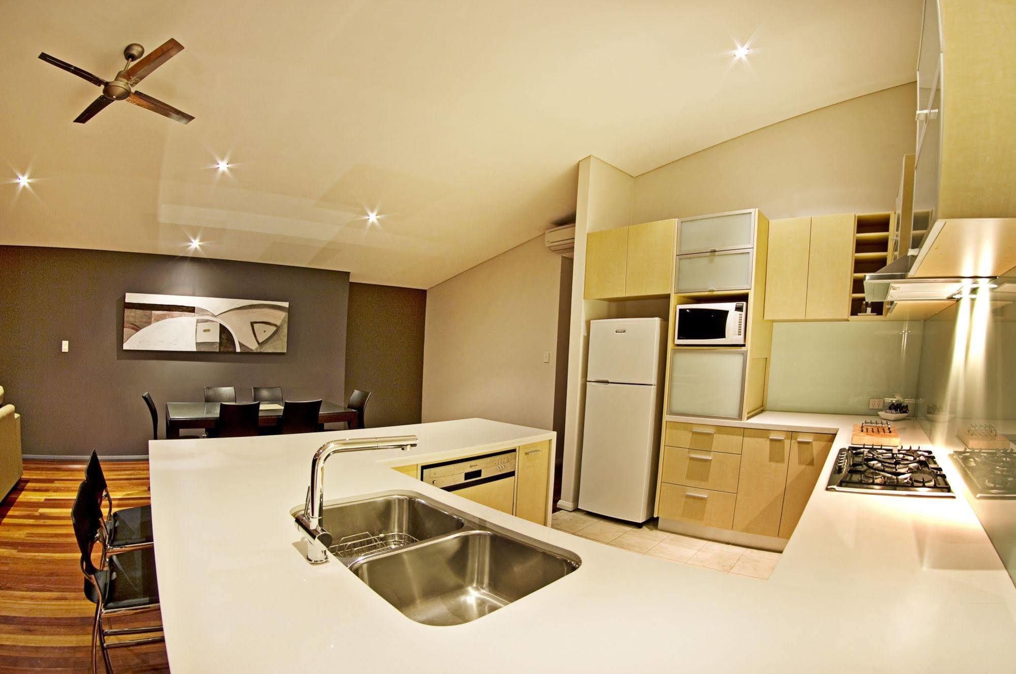 Central Avenue Apartments Margaret River Bagian luar foto